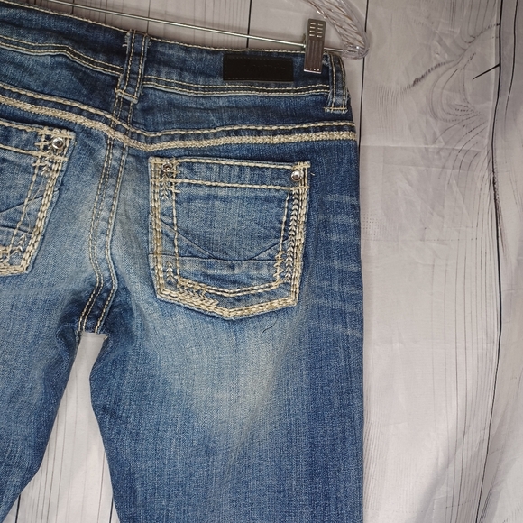 Daytrip Lyra Low Rise Bootcut Classic Blue Denim Jeans - Picture 15 of 16